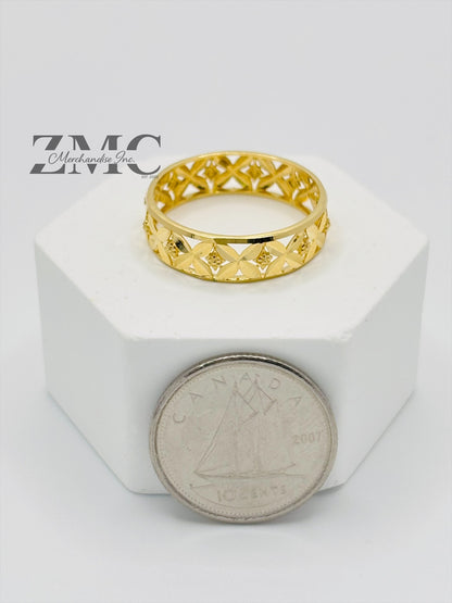 18K Gold Flower Circle Ring