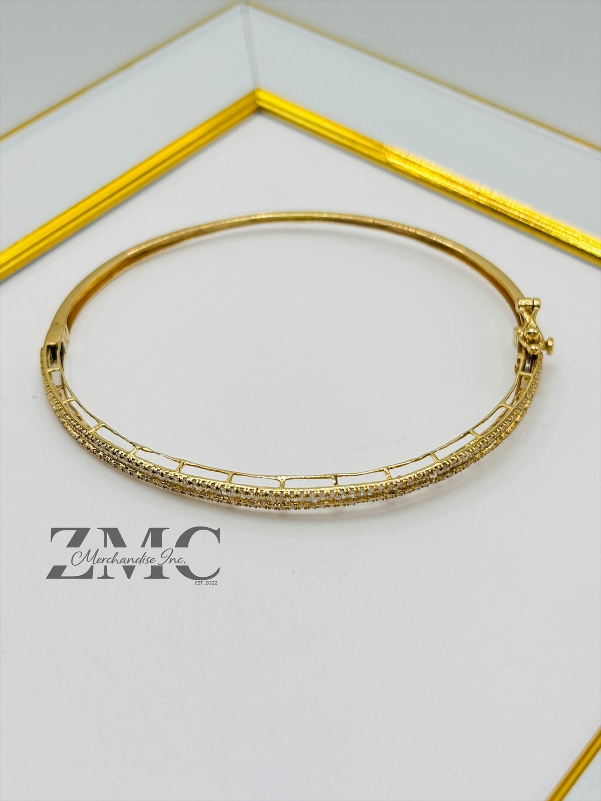 18K Gold Baguette Bangle  Natural Diamond 1.00 carat