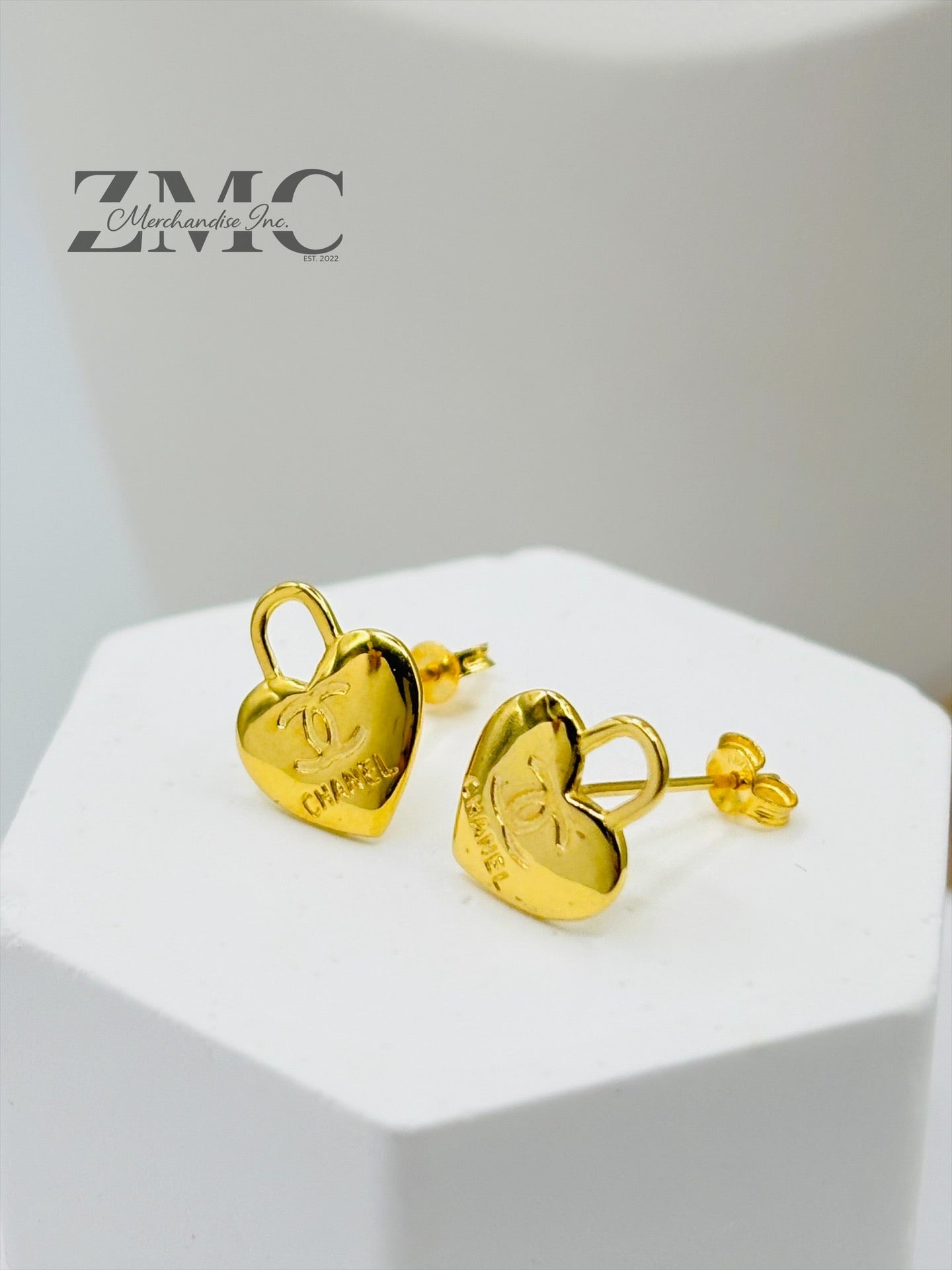 18K Gold Paperclip C Heart Earrings and Necklace Set