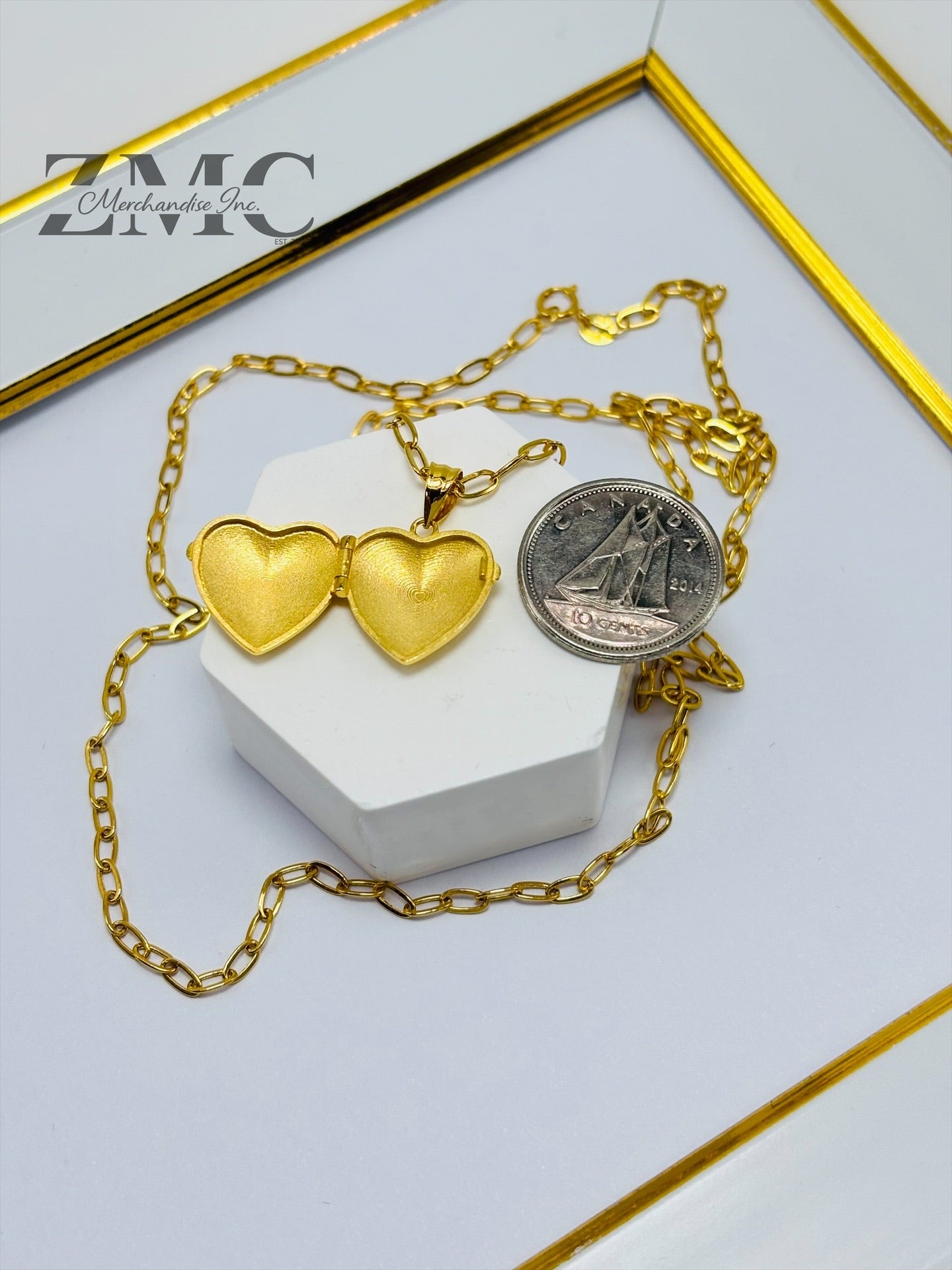 18K Gold Heart Locket Necklace