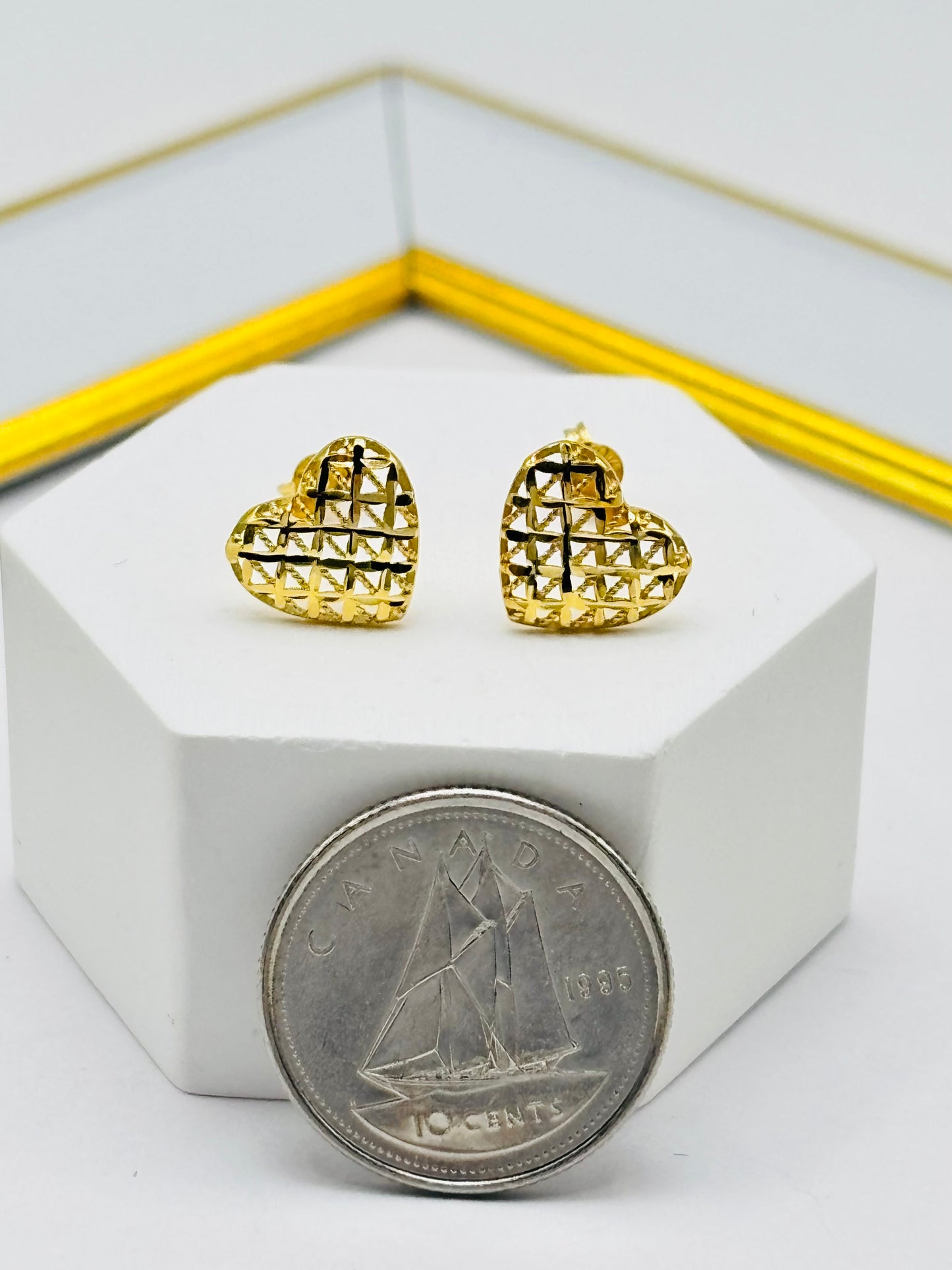 18K Gold Heart Basket Earrings