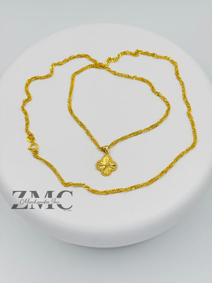 18K Gold Clover Twisted Necklace