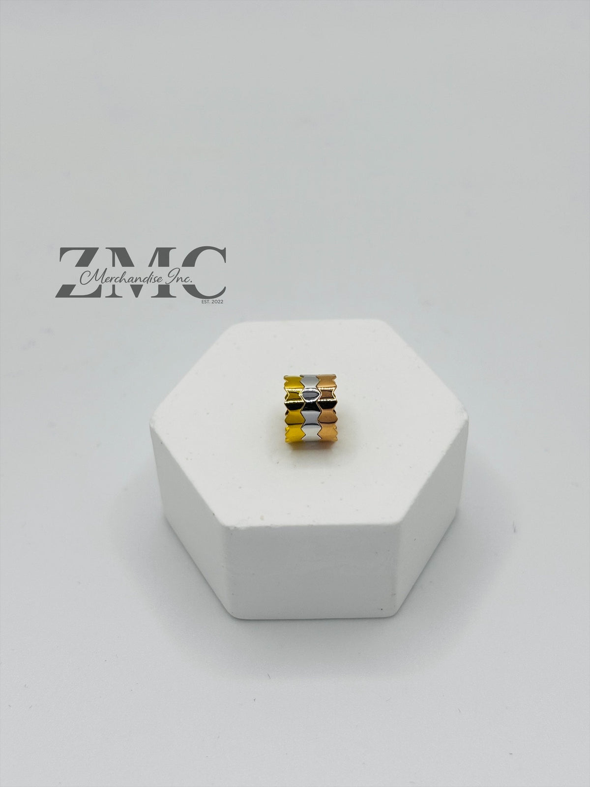 18K Gold Tri-color Barrel Pendant