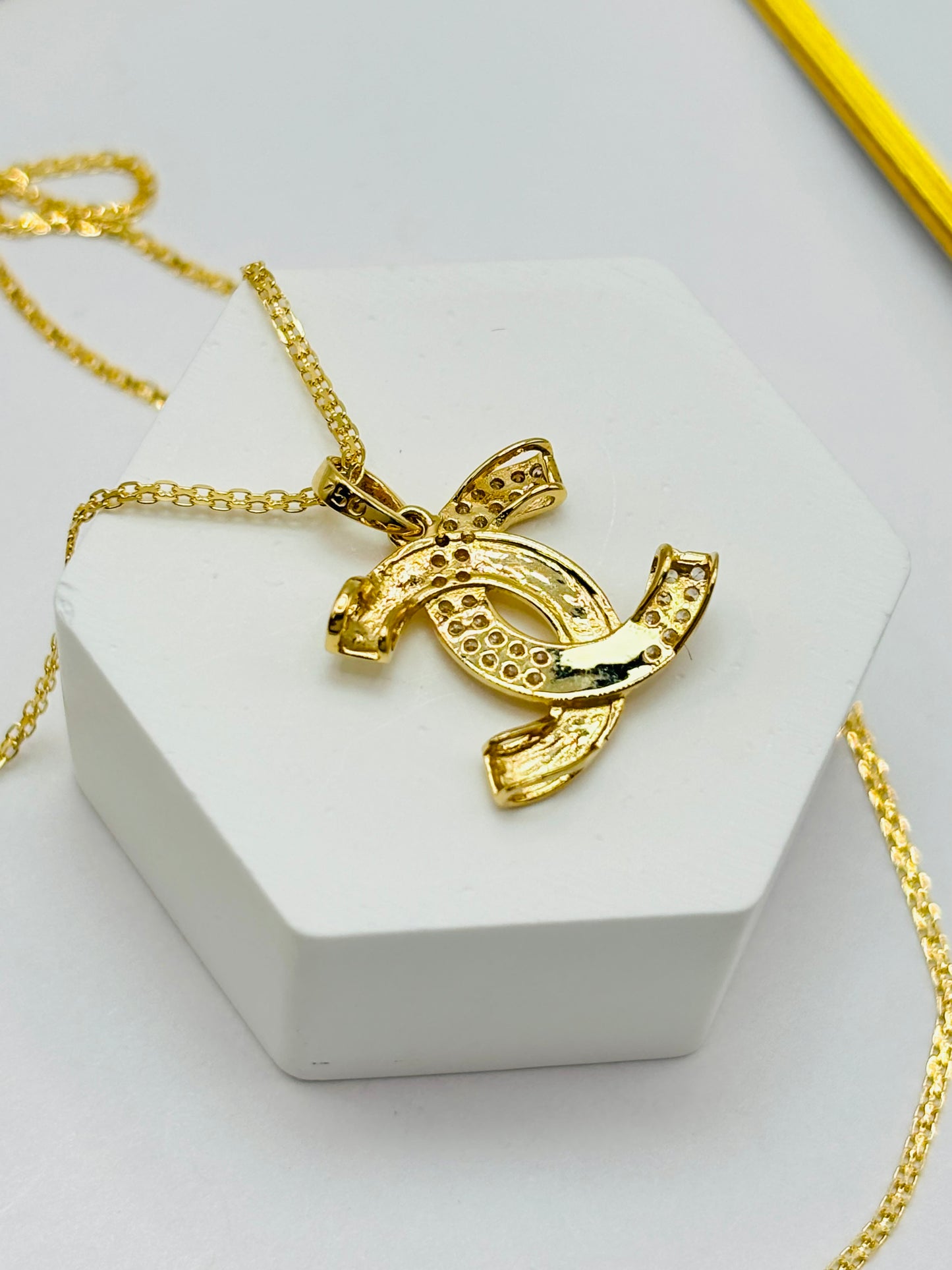 18K Gold C Necklace