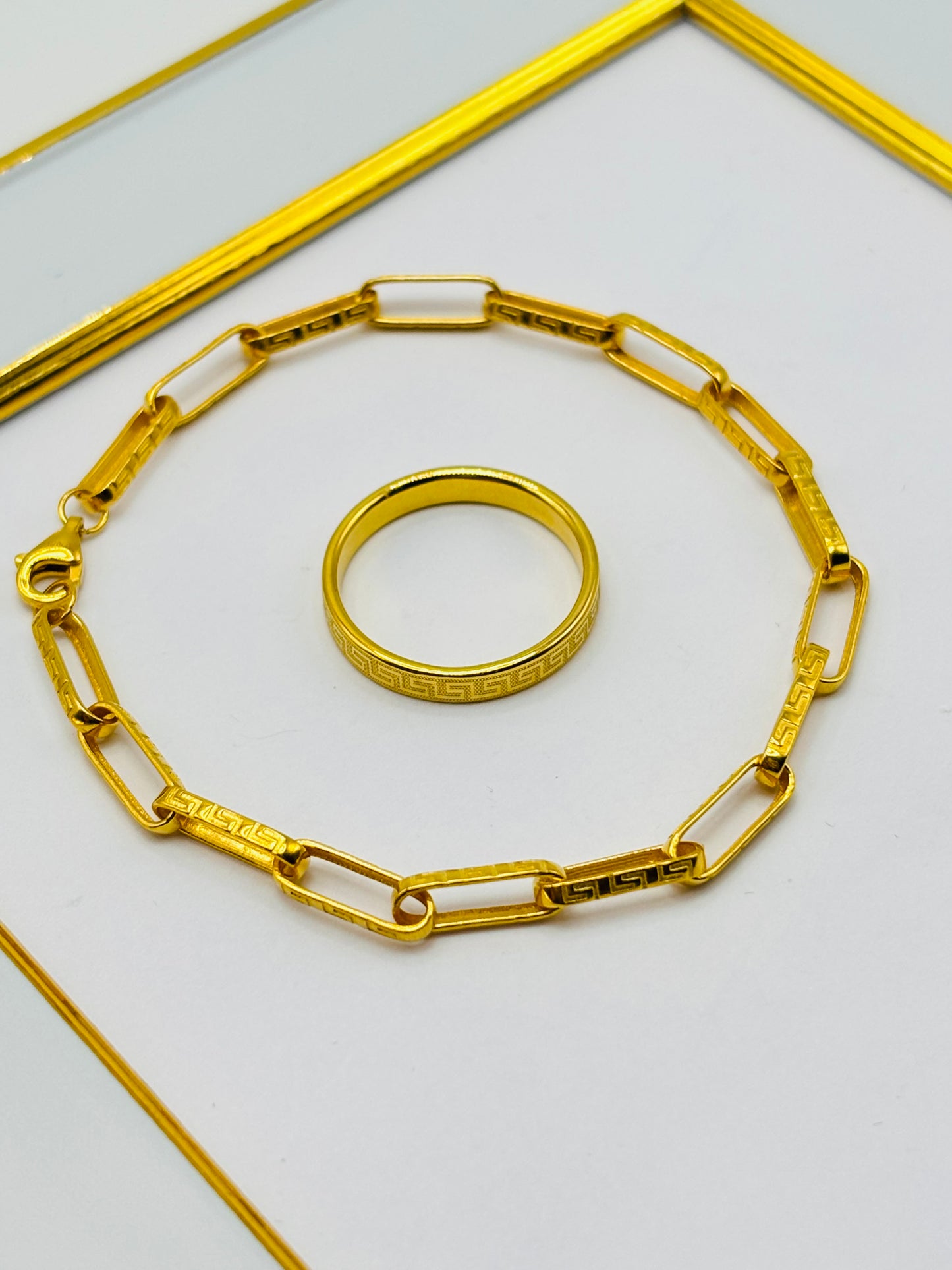 18K Gold  Bracelet and Ring Set
