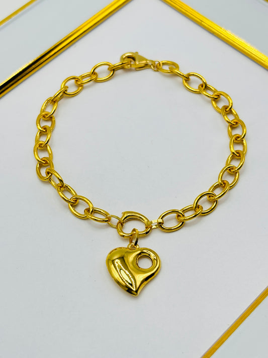 18K Gold Bracelet with Heart Charm