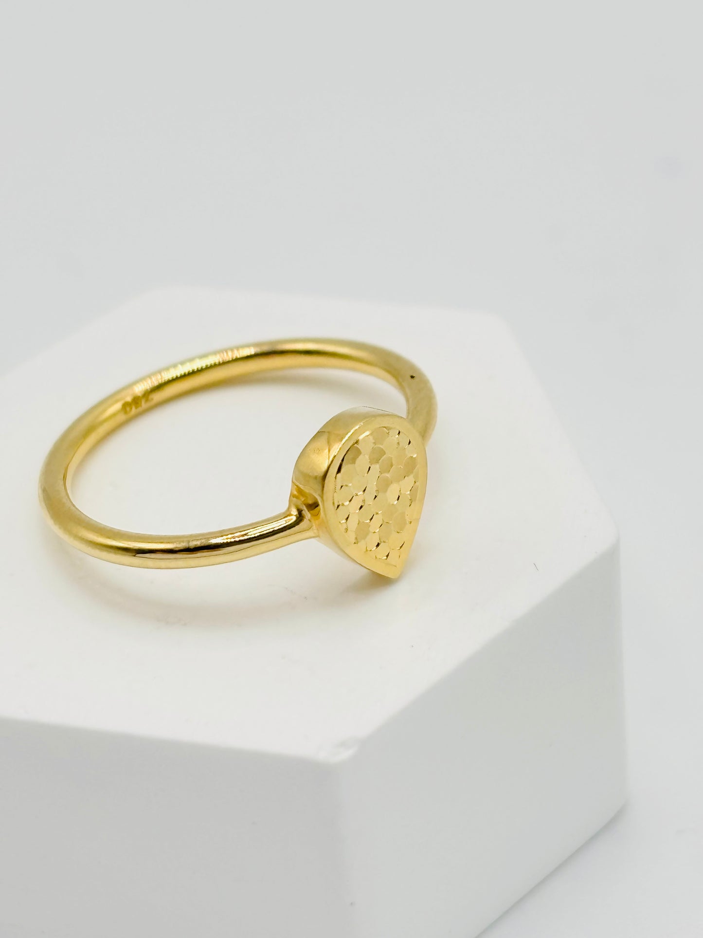 18K Gold Pear Ring