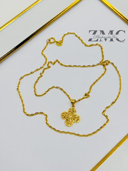 18K Gold Diamond Cut Clover Necklace