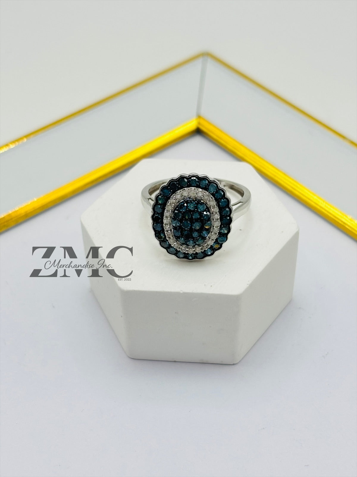 K18 Japan Gold Rare Blue and White Natural Diamond Ring 1.00 carat