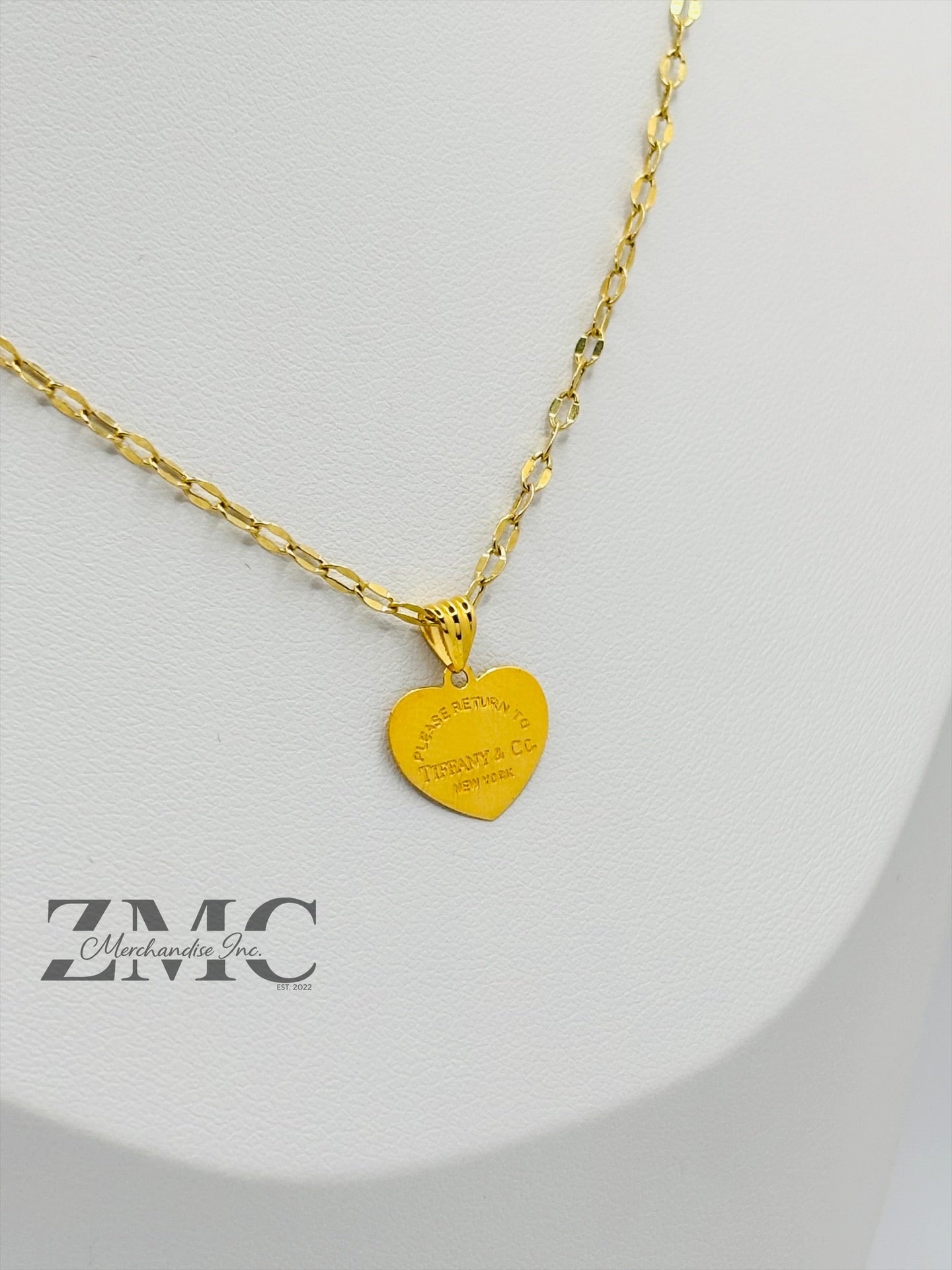 18K Gold Heart Dancing Necklace