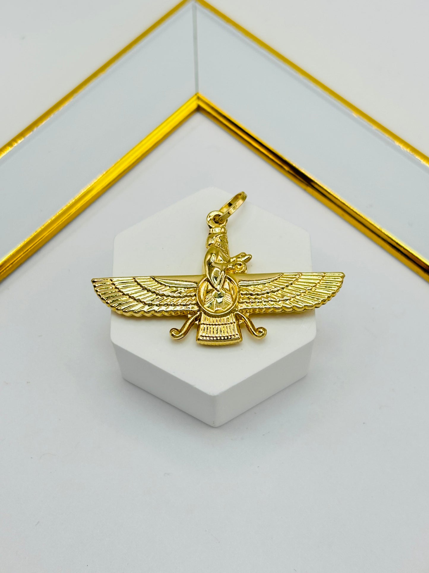 18K Gold Farvahar Pendant