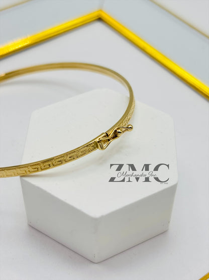18K Gold Slim Bangle