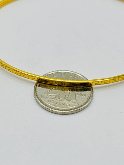 18K Gold F Slim Bangle