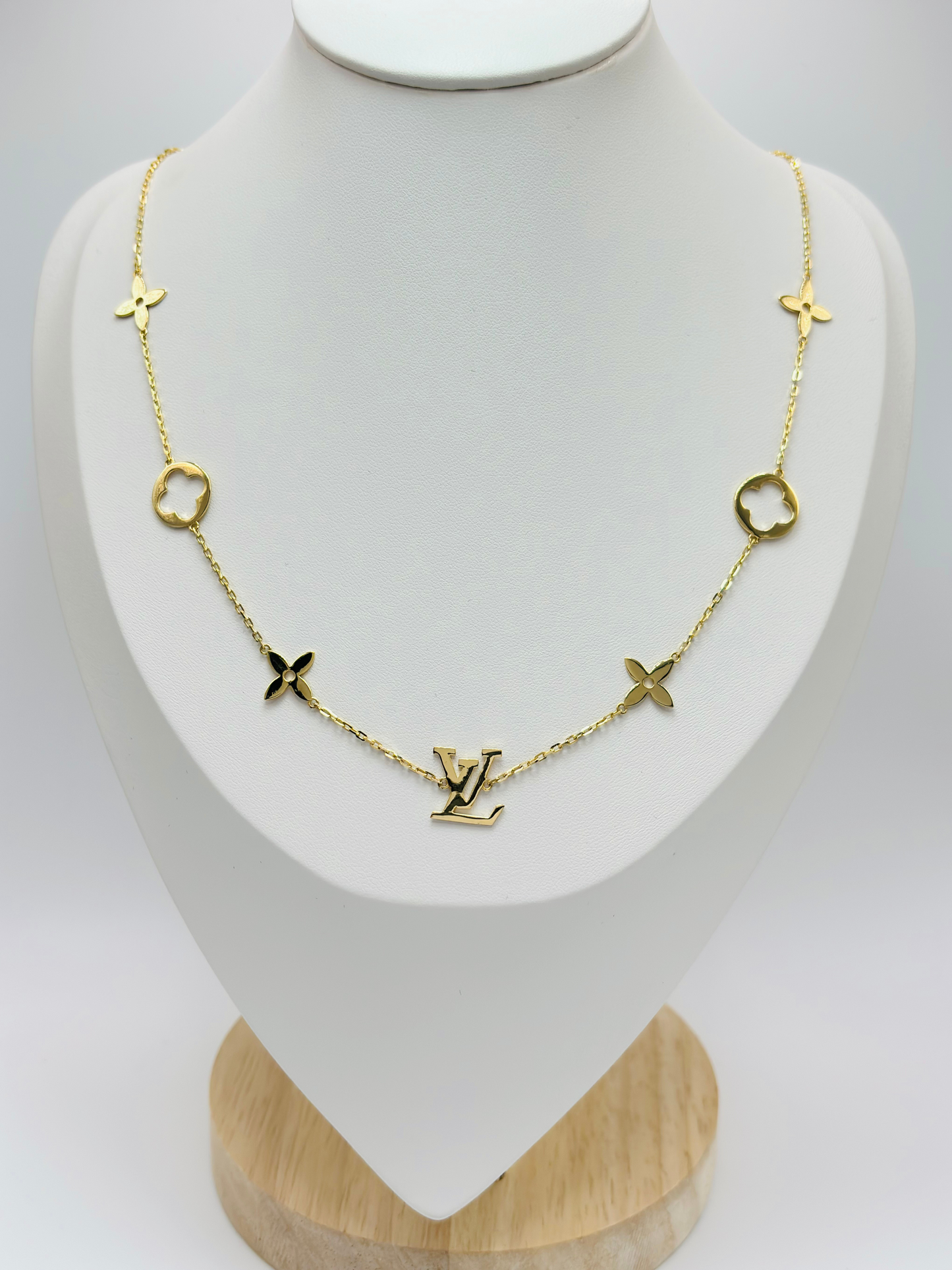 18K Gold Flower Necklace