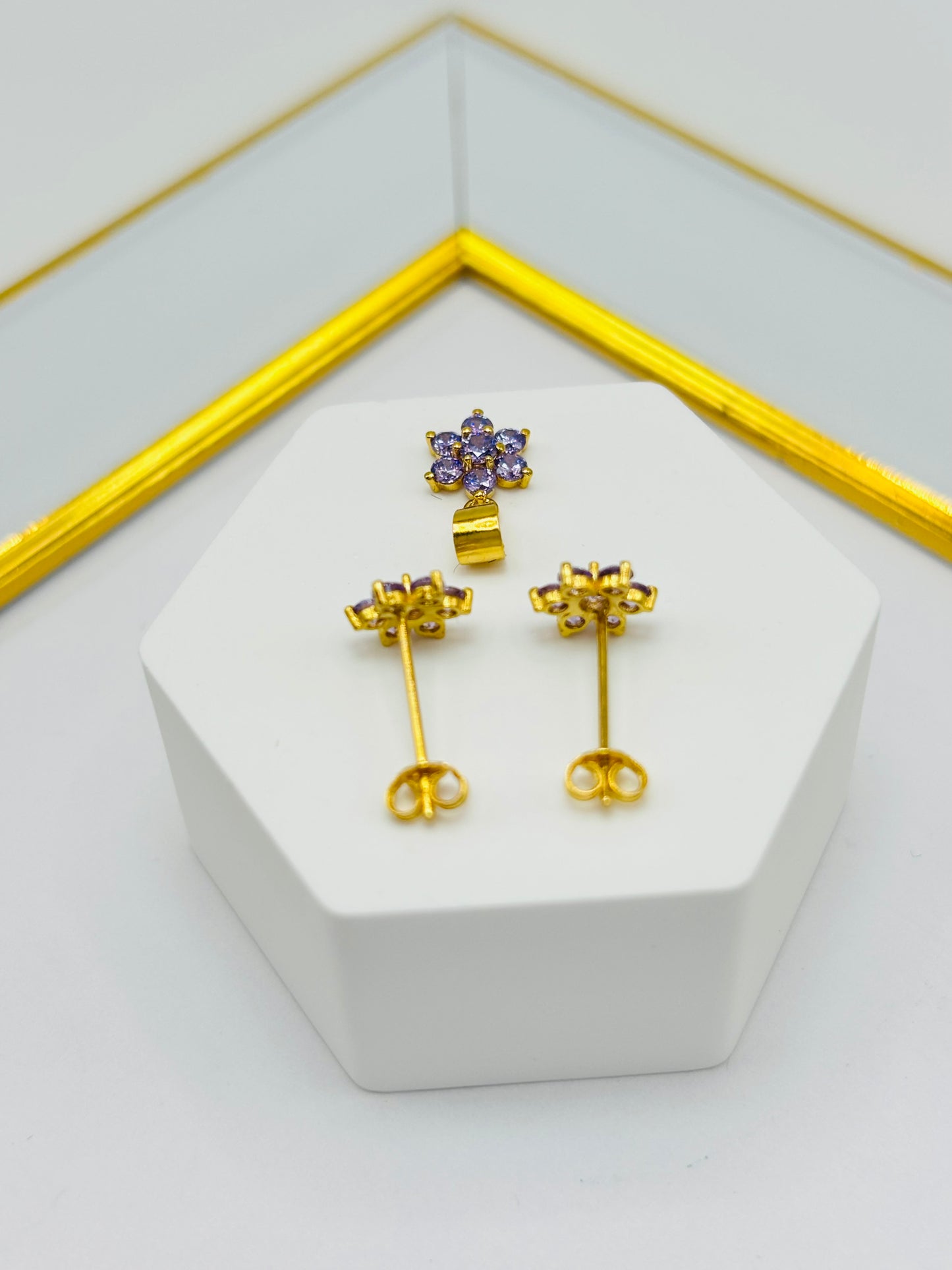 18K Gold Flower Stone Earrings and Pendant Set (Purple)