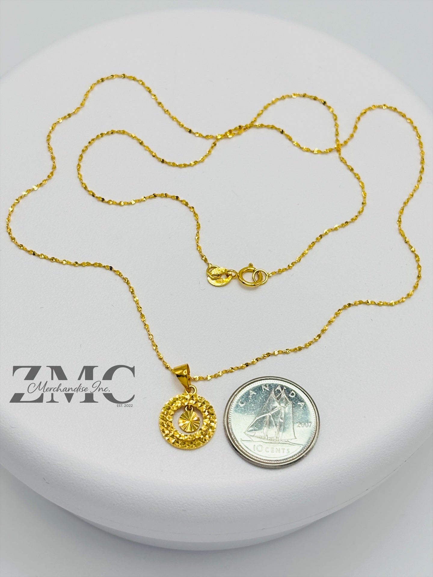 18K Gold Circle Necklace