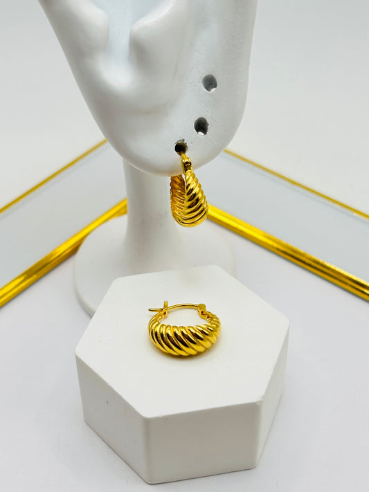 18K Gold Twisted Loop Earrings