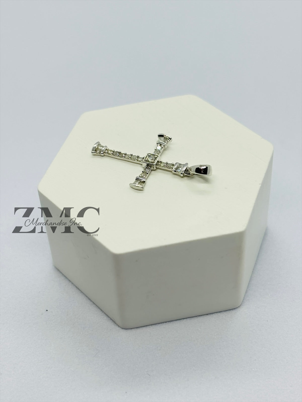 K18 Japan White Gold Cross Pendant 0.15 carat Natural Diamond