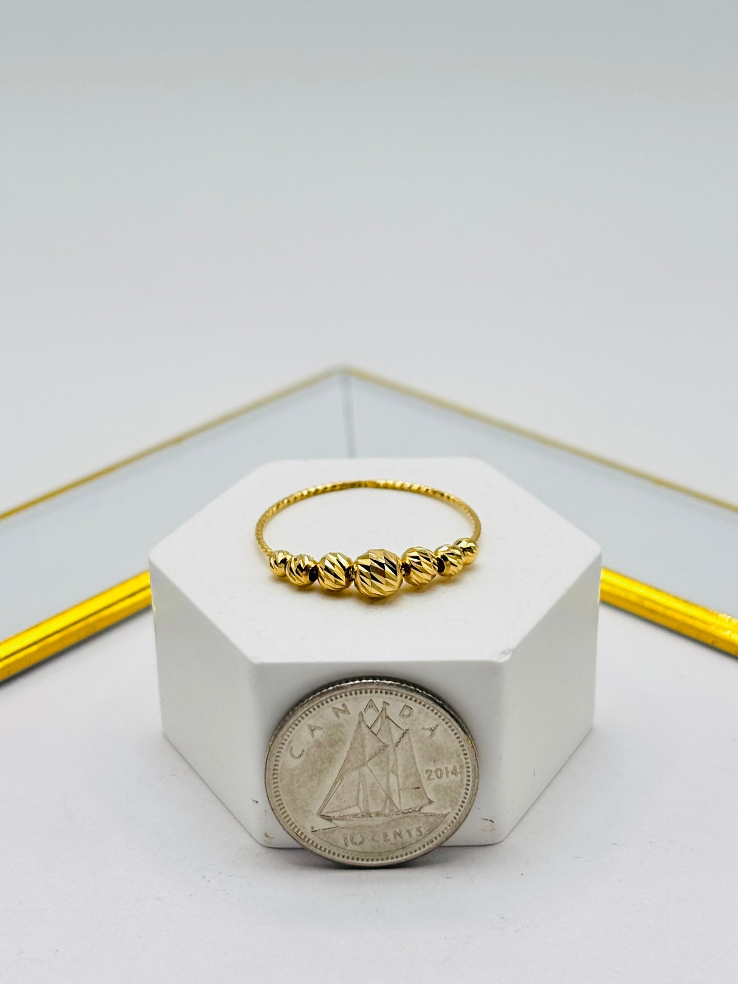 18K Gold Diamond Cut Ball Ring