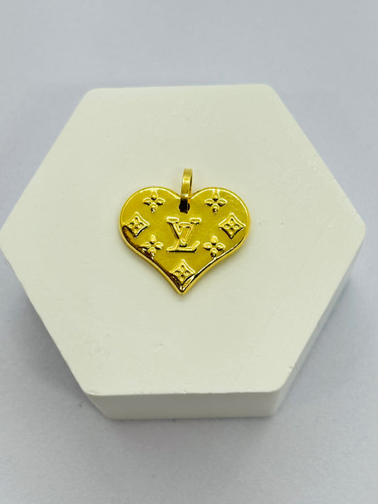 18K Gold Heart Pendant