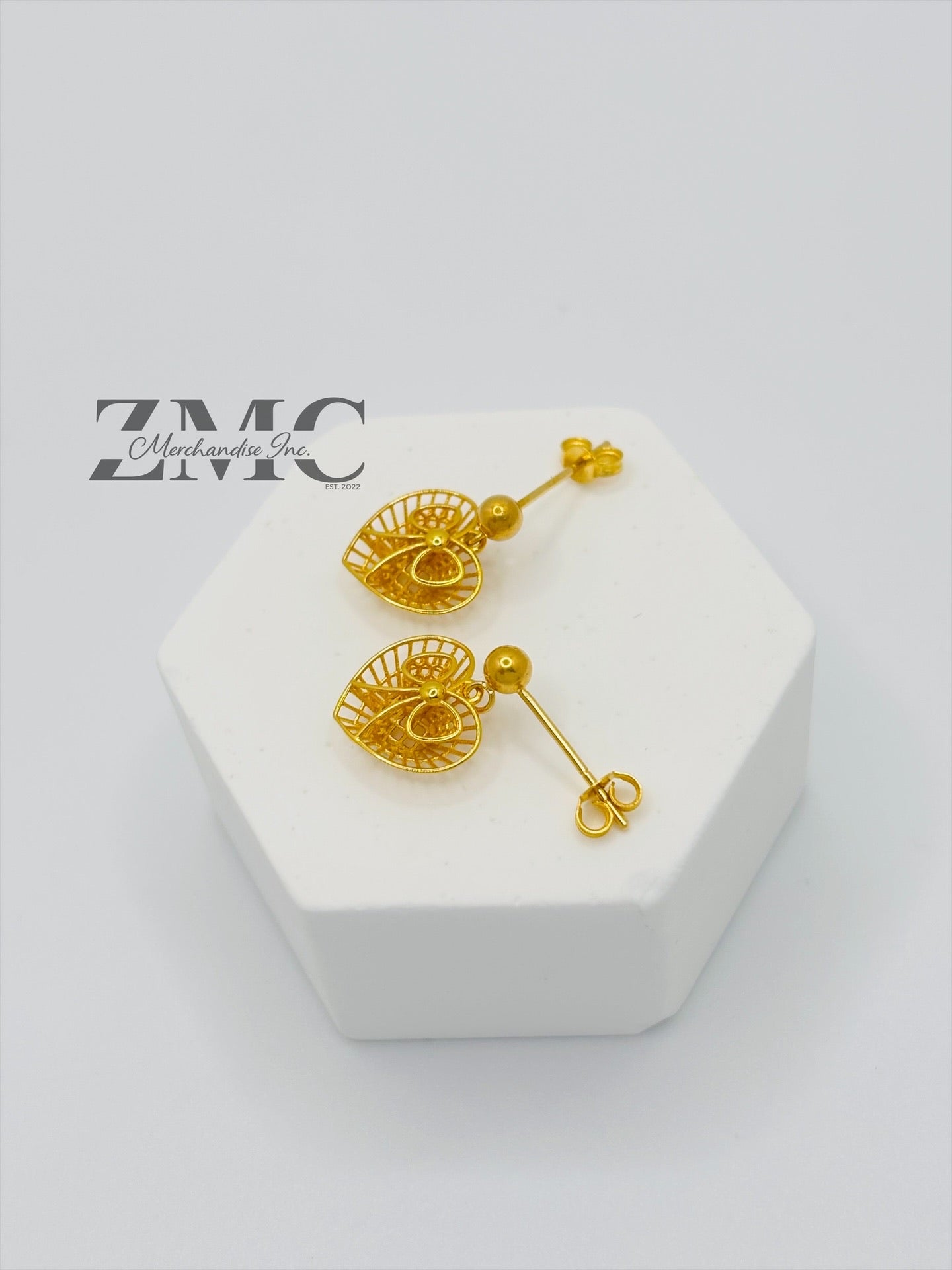 18K Gold Heart Earrings