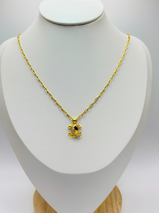 18K C paperclip Necklace
