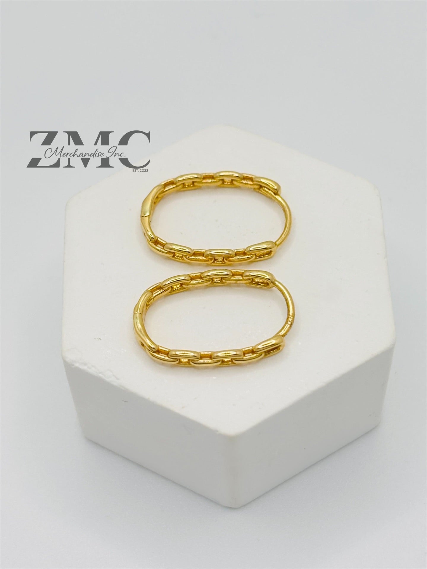 18K Gold G Loop Earrings