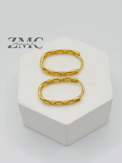 18K Gold G Loop Earrings
