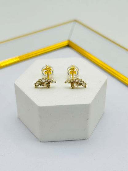 K18 Japan Gold  Natural Diamond Earrings 0.20 carat