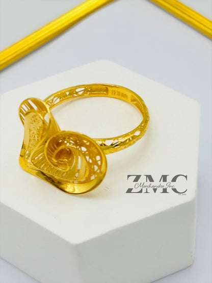 18K Gold Swirl Heart Ring