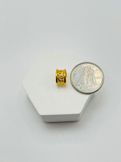 18K Gold Barrel Pendant Solid