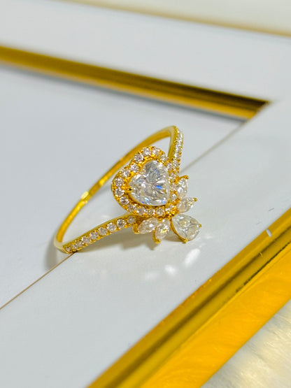 18K Gold Heart Moissanite Diamond Ring
