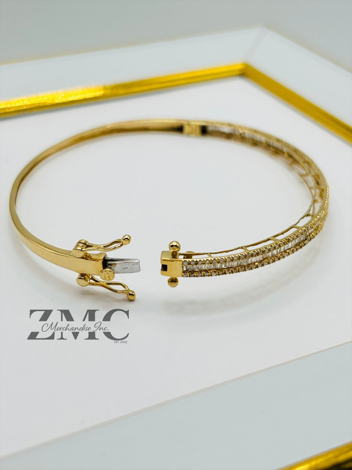18K Gold Baguette Bangle  Natural Diamond 1.00 carat