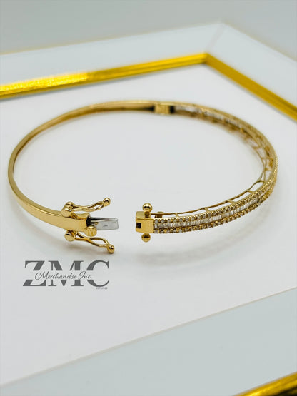 18K Gold Baguette Bangle  Natural Diamond 1.00 carat