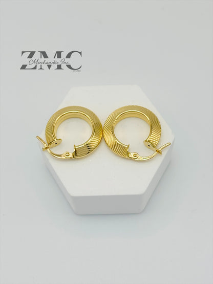 18K Gold Line Loop Earrings
