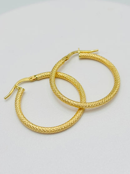 18K Gold Loop Earrings