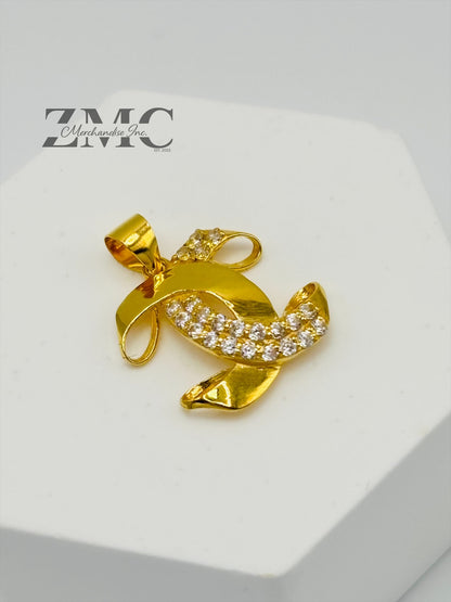 18K Gold C with Stone Pendant