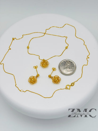18K Gold Flower Earrings and Necklace Set