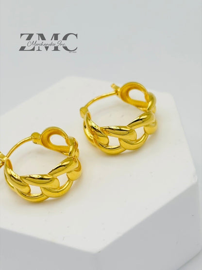 18K Gold Cadena Loop Earrings