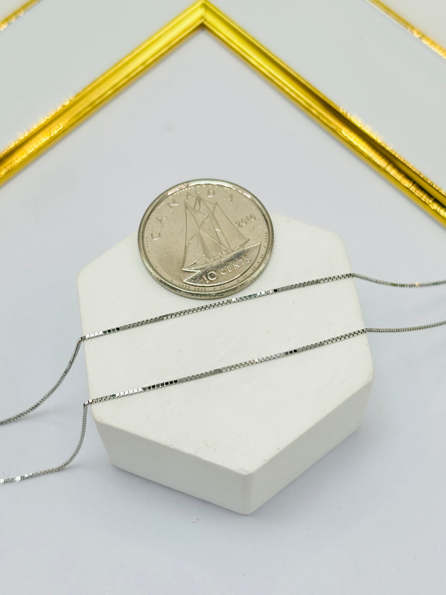 18K White Gold Box Chain