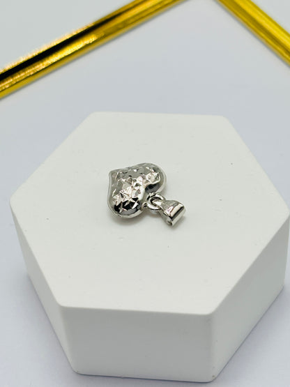 18K White Gold Heart Pendant
