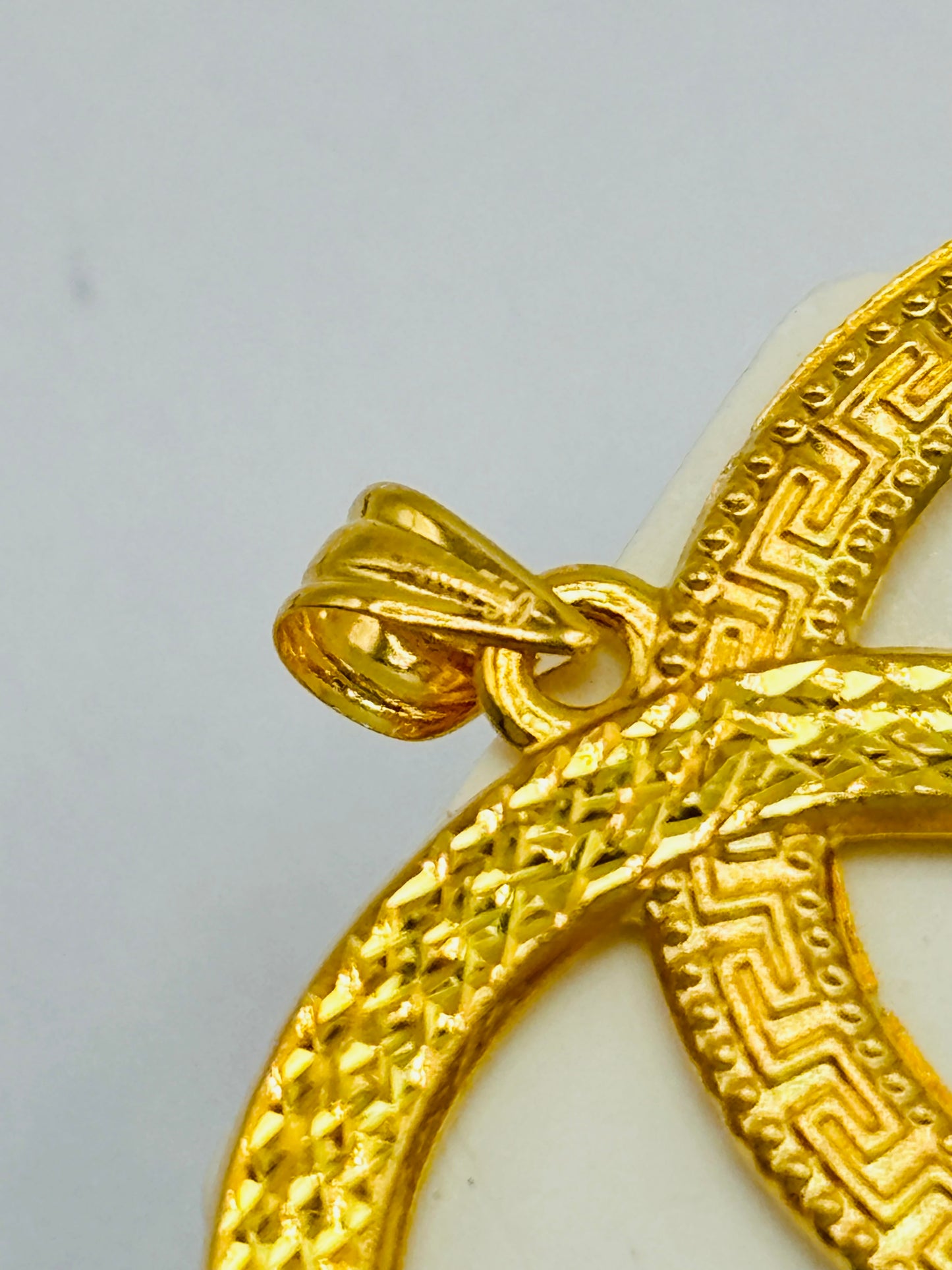 18K Gold Pendant Big