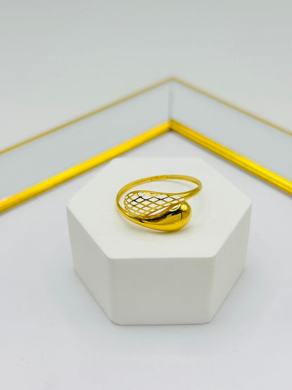 18K Gold Teardrop Ring