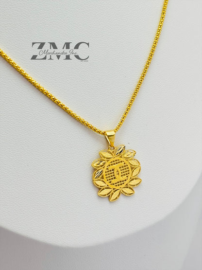 18K Gold C Flower Necklace