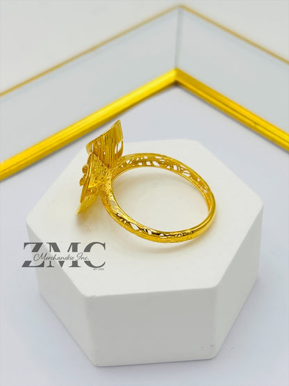 18K Gold Swirl Heart Ring