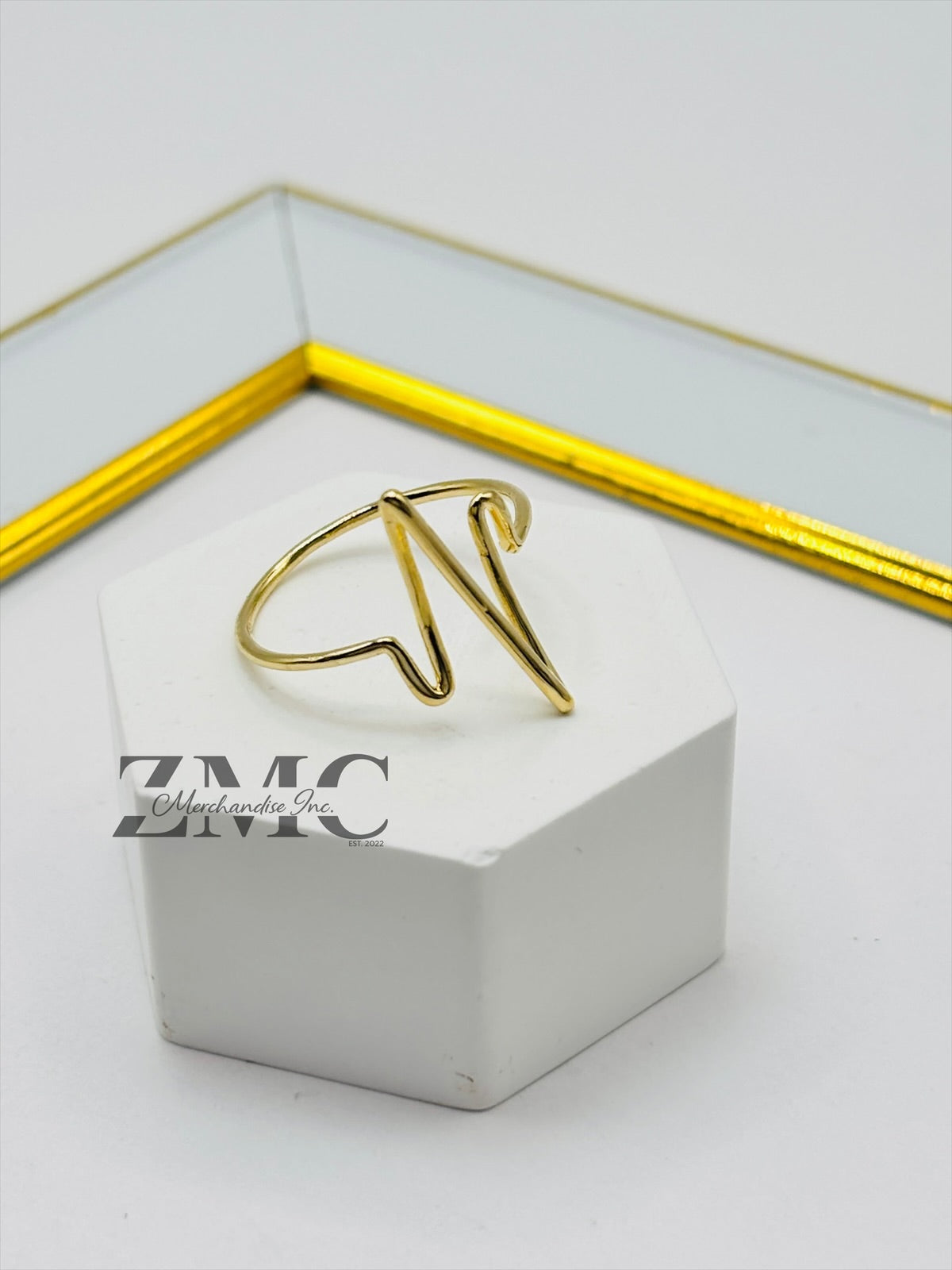 18K Gold Heartbeat Ring
