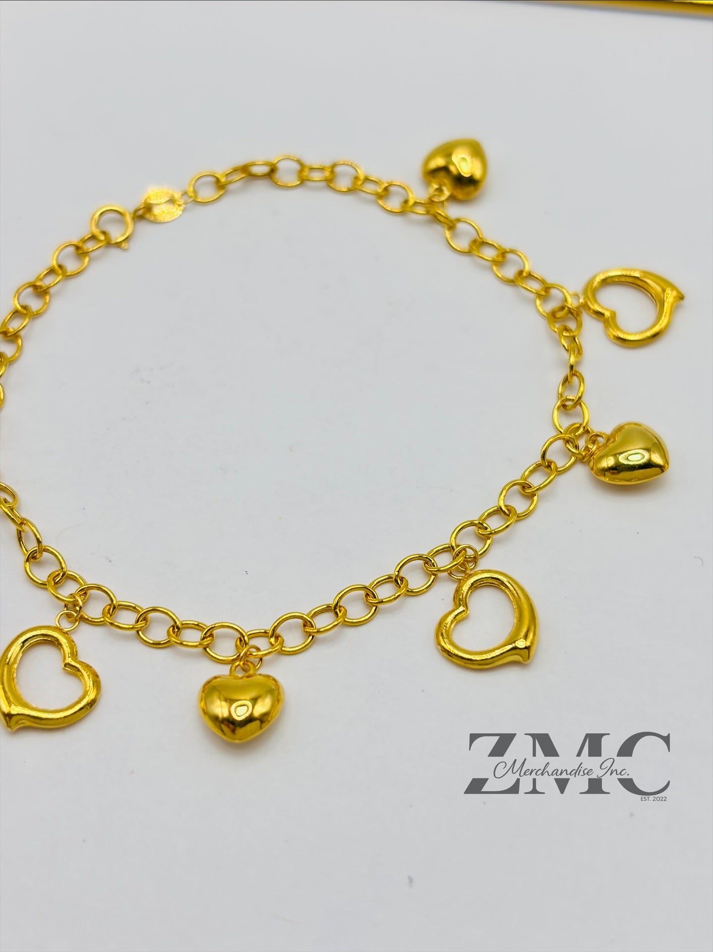 18K Gold Heart Charm Bracelet