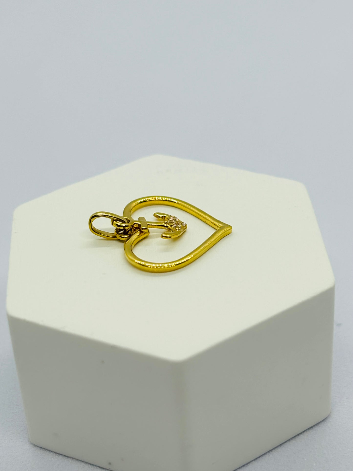 18K Gold Heart and Anchor Pendant
