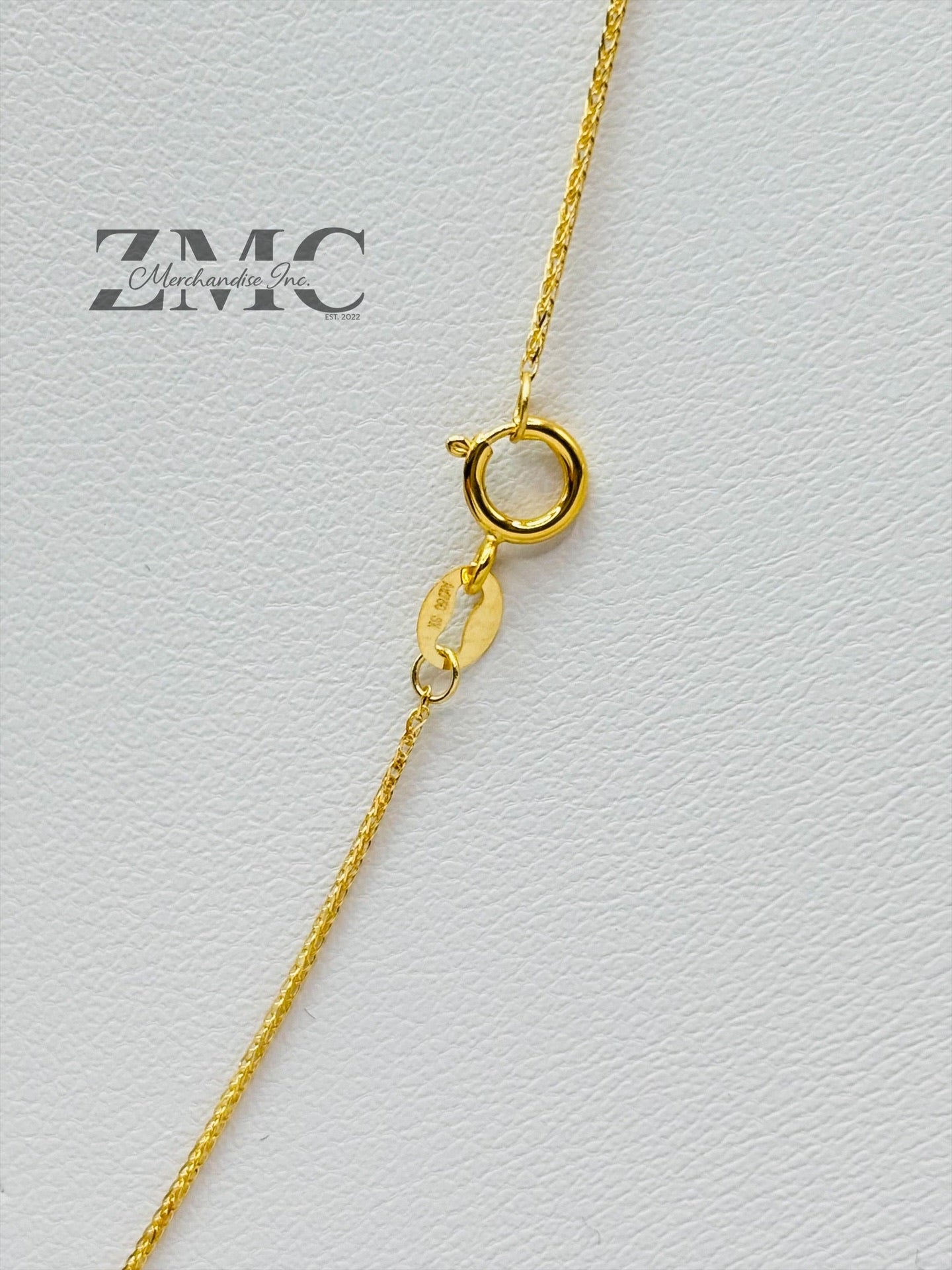 18K Gold Attached Flower Necklace