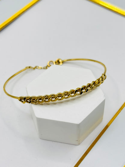 18K Gold Bangle